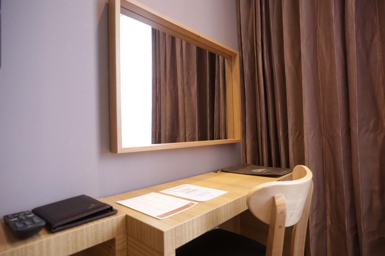 Honors Hotel Hwaseong Esterno foto